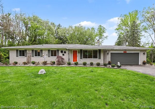 1st image of 6905 W Church St, Clarkston, MI 48346 | MLS# 60995390