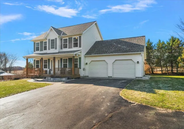 Homes for sale in Lowell, MI | 12880 Jordan Meadows Ct, Lowell, MI 49331 | MLS# 70522451