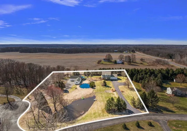 Homes for sale in Lowell, MI | 12880 Jordan Meadows Ct, Lowell, MI 49331 | MLS# 70522451