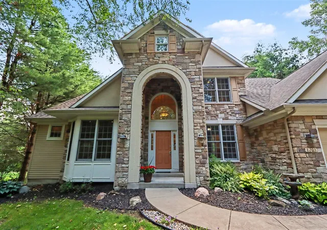 48th image of 8203 Barony Pt, Mattawan, MI 49071 | MLS# 70545138