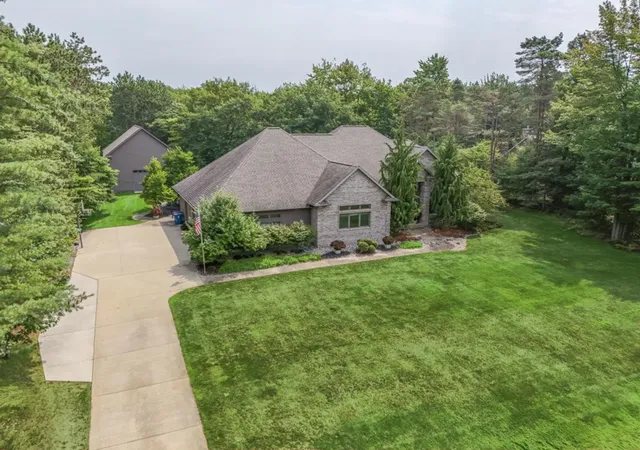 69th image of 2172 N Rolling Ridge Dr, Midland, MI 48642 | MLS# 50219403