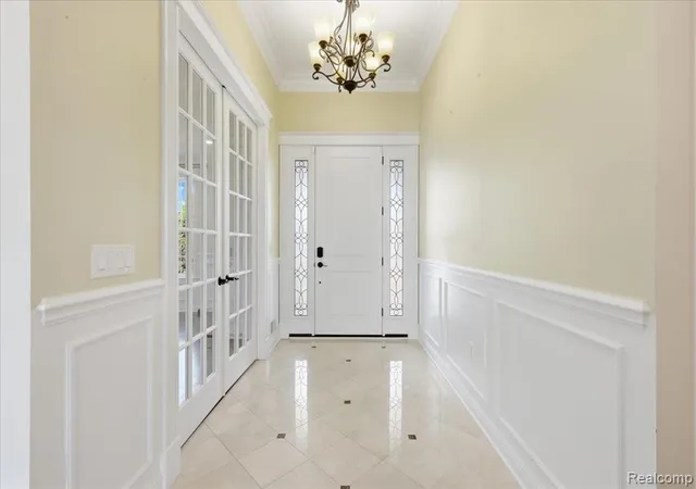 Photo 5 of Single family home for sale at 35339 W 13 Mile Rd, Farmington Hills, MI 48331 | MLS# 61022579 | Listing updated on 2026-09-04