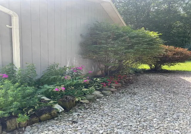Photo 3 of Sale Pending at 1866 S Barrie Rd, Bad Axe, MI 48413 9483 | MLS# 61025094 | Listing updated on 2026-09-19