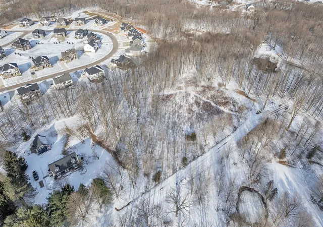 2nd image of 22987 Clarkshire Dr, South Lyon, MI 48178 | MLS# 70516668