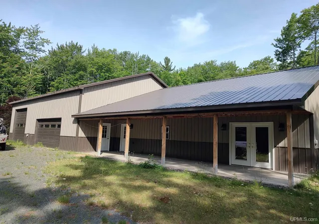 Homes for sale in Sidnaw, MI | 4605 S Sidnaw Rd, Sidnaw, MI 49961 | MLS# 50214174