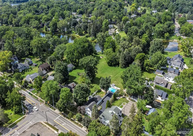 Homes for sale in Clarkston, MI | 155 N Main St, Clarkston, MI 48346 1521 | MLS# 60971470