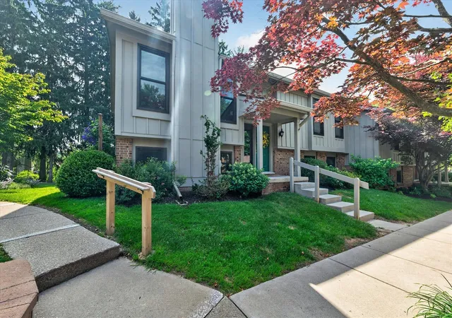 Homes for sale in Ann Arbor, MI | 2122 Spruceway Ln, Ann Arbor, MI 48103 | MLS# 70543572