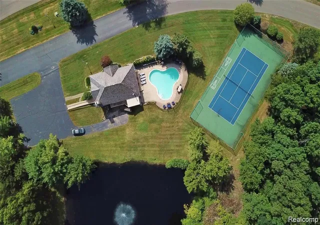 48th image of 62 Chateaux Du Lac Dr, Fenton, MI 48430 9140 | MLS# 61024033