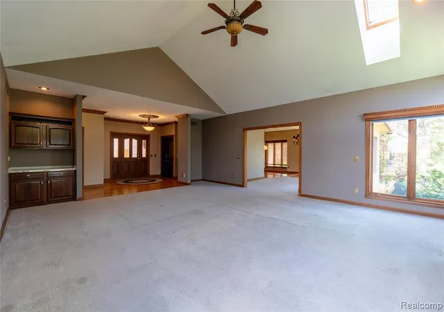 5th image of 62 Chateaux Du Lac Dr, Fenton, MI 48430 9140 | MLS# 61024033