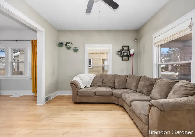 Photo 3 of Sale Pending at 826 Richmond St, Grand Rapids, MI 49504 | MLS# 70514281 | Listing updated on 2026-02-10