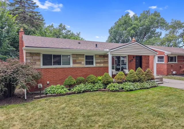 Photo 2 of Sale Pending at 24011 Geneva St, Oak Park, MI 48237 | MLS# 70553386 | Listing updated on 2026-08-28