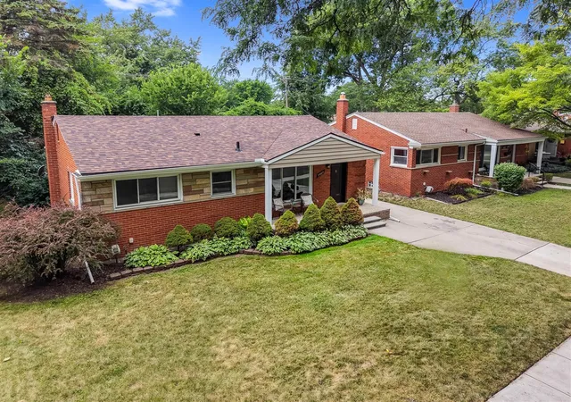 Photo 3 of Sale Pending at 24011 Geneva St, Oak Park, MI 48237 | MLS# 70553386 | Listing updated on 2026-08-28