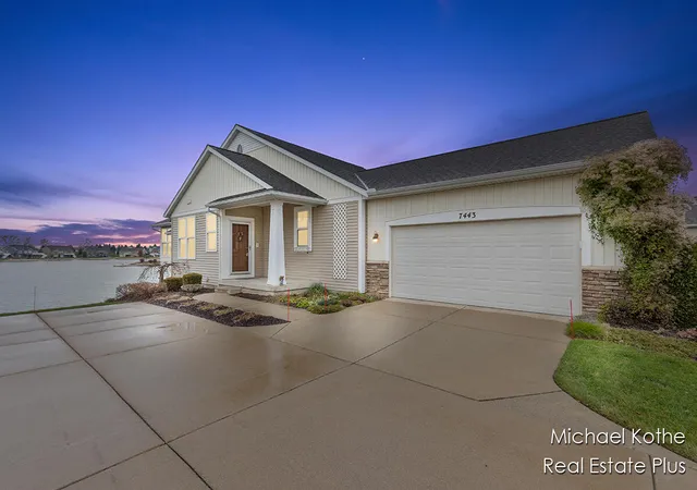 3rd image of 7443 Watermark Dr #32, Allendale, MI 49401 | MLS# 70506008