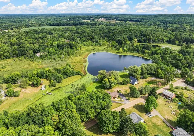 5th image of 5880 Sawmill Lake Rd, Ortonville, MI 48462 | MLS# 61022658