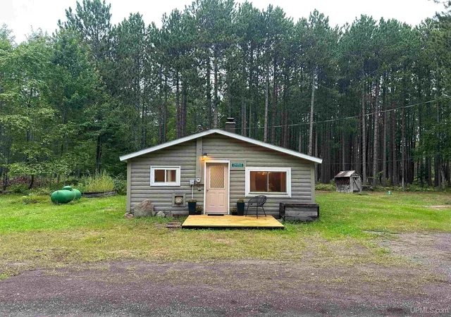 Photo 2 of Single family home for sale at 34446 E Harley Davidson Rd, Lake Linden, MI 49945 | MLS# 50202744 | Listing updated on 2026-08-19