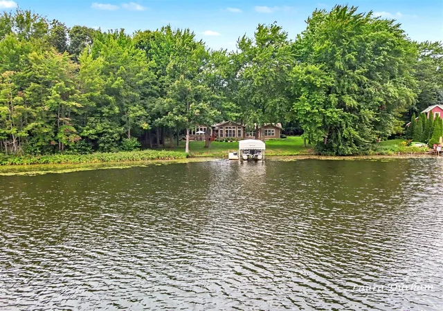 Photo 1 of Single family home for sale at 3636 Vienna Stras St, Holland, MI 49423 | MLS# 70553487 | Listing updated on 2026-09-04