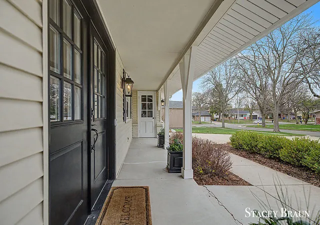 Homes for sale in Grand Rapids, MI | 3045 Meadow Way St, Grand Rapids, MI 49546 | MLS# 70525330