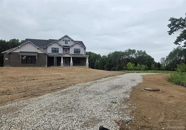 Homes for sale in New Hudson, MI | 60671 Town Square St, New Hudson, MI 48165 | MLS# 60967475
