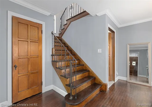 2nd image of 18944 Warrington Dr, Detroit, MI 48221 2274 | MLS# 61023853