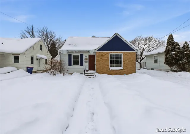 Photo 1 of Sale Pending at 2715 Eastern Ave, Grand Rapids, MI 49507 | MLS# 70513563 | Listing updated on 2026-02-06