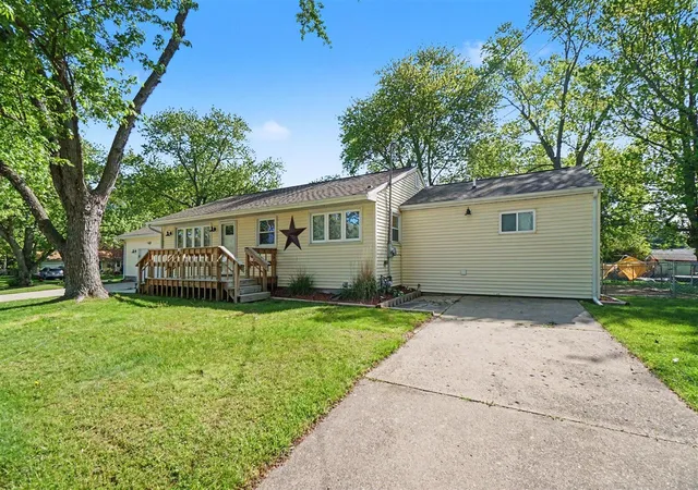Homes for sale in Gobles, MI | 112 Poplar St, Gobles, MI 49055 | MLS# 70520717
