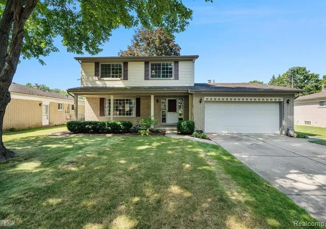 1st image of 32229 Cambridge Dr, Warren, MI 48093 6181 | MLS# 61004378