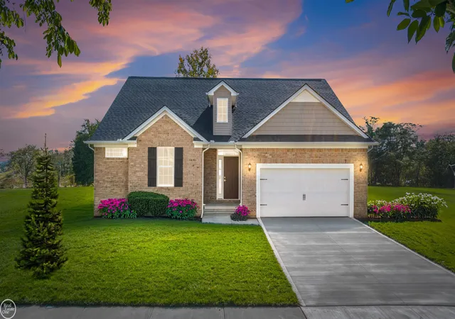 1st image of 1156 Julian Ct, Waterford, MI 48327 | MLS# 50209027