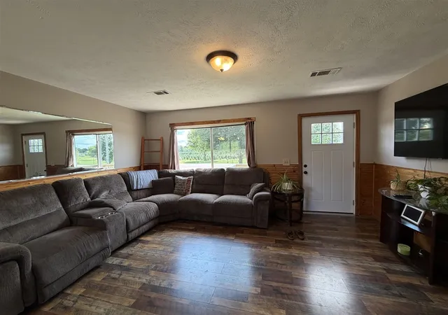 5th image of 275 W 136Th St, Grant, MI 49327 | MLS# 70550831