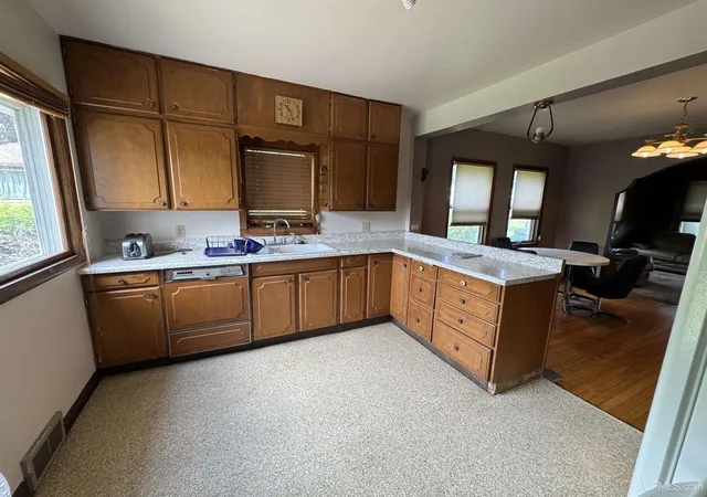 2nd image of 211 Michigan Ave, Crystal Falls, MI 49920 | MLS# 50187464