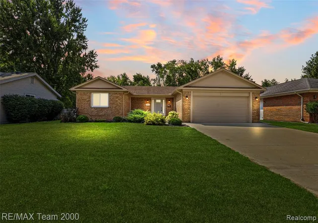 Photo 2 of Single family home for sale at 44001 S Umberland Cir, Canton, MI 48187 2700 | MLS# 61023503 | Listing updated on 2026-08-25