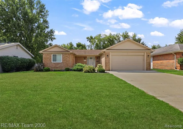 Photo 3 of Single family home for sale at 44001 S Umberland Cir, Canton, MI 48187 2700 | MLS# 61023503 | Listing updated on 2026-08-25