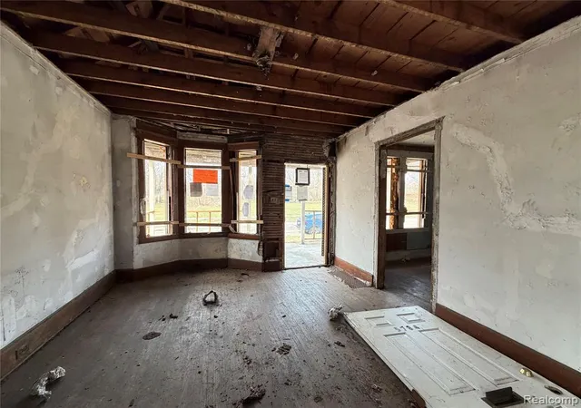 5th image of 5784 Garland St, Detroit, MI 48213 3331 | MLS# 60980009