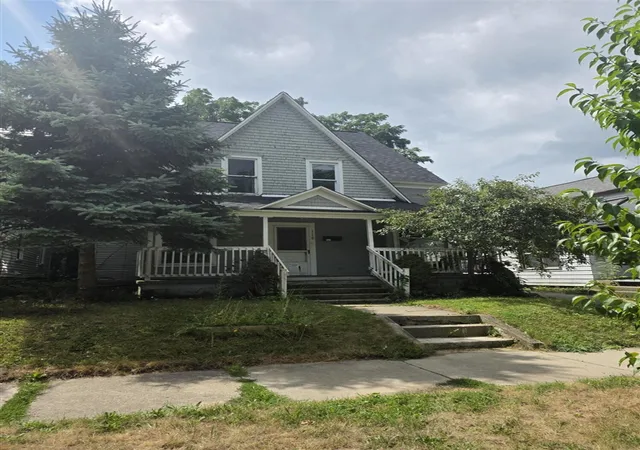 Photo 1 of Single family home for sale at 110 Dale St, Grand Rapids, MI 49505 | MLS# 70548143 | Listing updated on 2026-09-03
