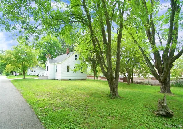 4th image of 3420 Rivercrest Ct, Midland, MI 48640 | MLS# 61007911