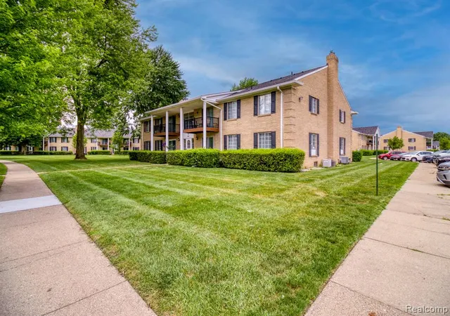 Homes for sale in Sterling Heights, MI | 11845 Ina Dr, Sterling Heights, MI 48312 | MLS# 61003793