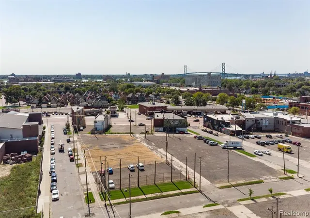 4th image of 2287 Cochrane St, Detroit, MI 48216 | MLS# 60196205