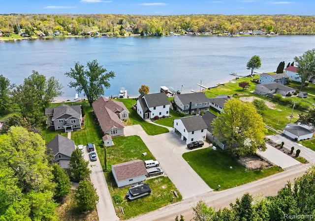 1st image of 2853 Rubbins Rd, Howell, MI 48843 | MLS# 60977090