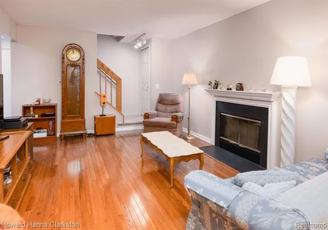 Photo 4 of Condo for sale at 3145 Hidden Ridge Dr, Waterford, MI 48328 2581 | MLS# 61025556 | Listing updated on 2026-10-04