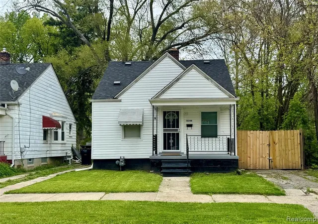 2nd image of 12244 Woodmont Ave, Detroit, MI 48227 1151 | MLS# 60971029