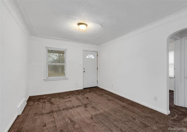 4th image of 12244 Woodmont Ave, Detroit, MI 48227 1151 | MLS# 60971029