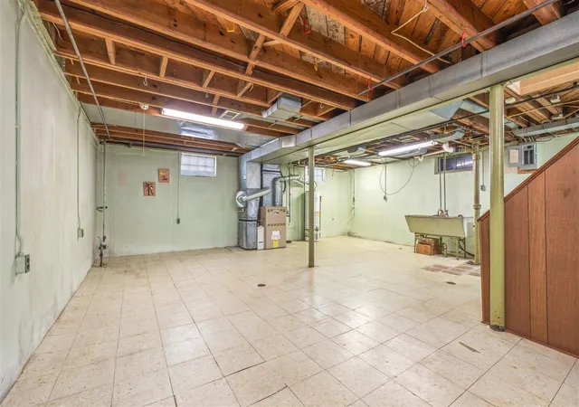 Homes for sale in Allen Park, MI | 9709 Laurence Ave, Allen Park, MI 48101 | MLS# 70542692