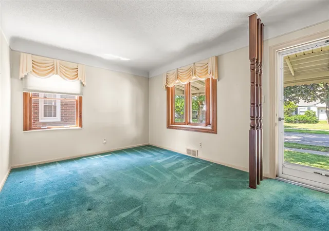 Homes for sale in Allen Park, MI | 9709 Laurence Ave, Allen Park, MI 48101 | MLS# 70542692