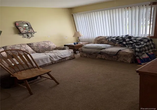 4th image of 29572 Red Cedar Dr, Flat Rock, MI 48134 | MLS# 61008746