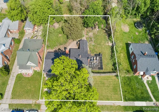2nd image of 3231 Spruce St, Inkster, MI 48141 2243 | MLS# 60994998