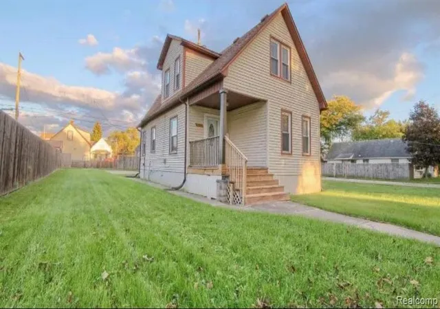 Homes for sale in Wyandotte, MI | 3415 13th St, Wyandotte, MI 48192 | MLS# 60358888