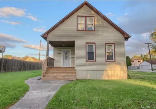 Homes for sale in Wyandotte, MI | 3415 13th St, Wyandotte, MI 48192 | MLS# 60358888