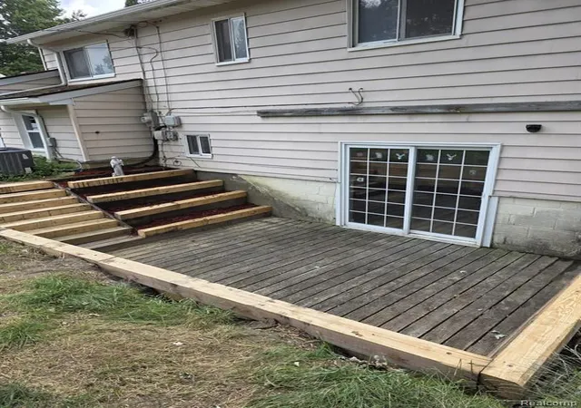 2nd image of 32150 Florence St, Garden City, MI 48135 | MLS# 61015376