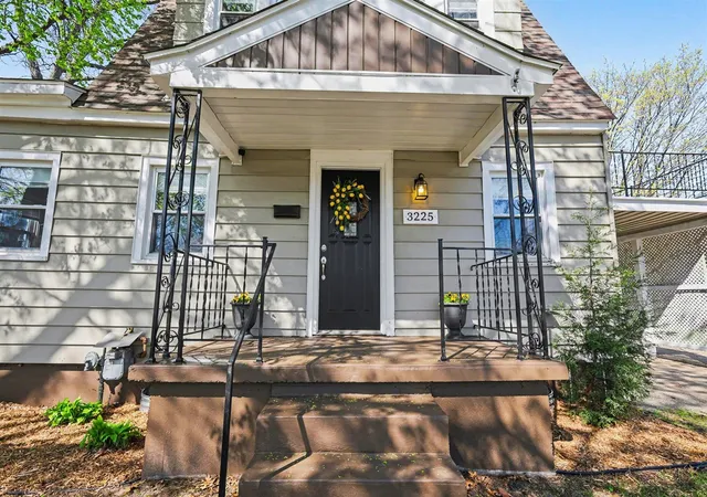 Photo 4 of Sale Pending at 3225 Clyde Park Ave, Wyoming, MI 49509 | MLS# 70527220 | Listing updated on 2026-04-30