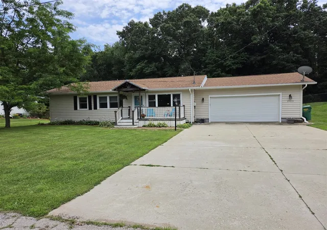 Homes for sale in Dowagiac, MI | 27853 Burmax Park, Dowagiac, MI 49047 | MLS# 70542674