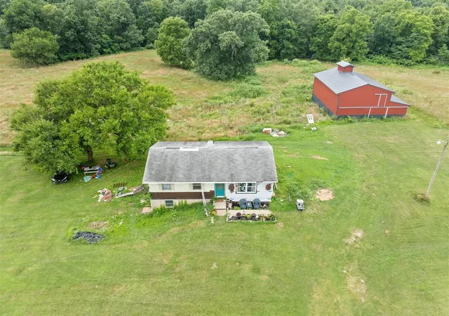 Homes for sale in Cassopolis, MI | 68090 Calvin Center Rd, Cassopolis, MI 49031 | MLS# 70510918